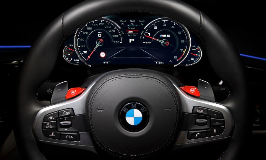 Панель приборов BMW M5 (F90) 2018 года  (AU) (фото 10 из 31)